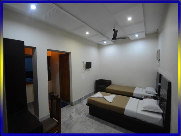 Hotel Shashi International